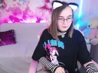 LucyCutee nude before cam. Free Live Sex Chat Room