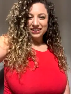 Miamellycious xxx strip on cam for live porn chat