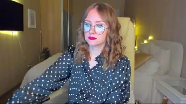 SharonFlower xxx stripping on webcam for live porn video chat