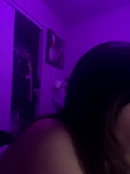 Drippindollz xxx strip on cam for live porn chat