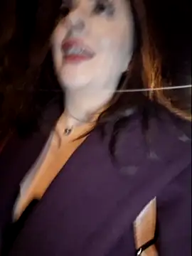 Kapree xxx strip on cam for live porn chat