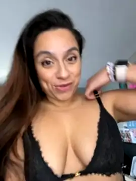 Lilyfay xxx strip on cam for live porn chat