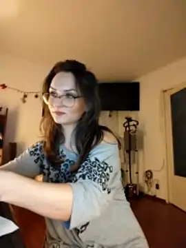 NaughtYHomemadE xxx strip on cam for live porn chat