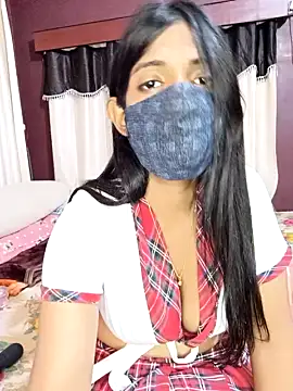 Queenniharikaa xxx strip on cam for live porn chat