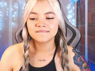 ScarlettHudsson nude before cam. Free Live Sex Chat Room