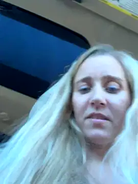 SkyelarSommer xxx strip on cam for live porn chat