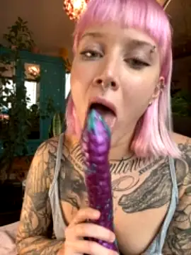 Stella-Kink xxx strip on cam for live porn chat
