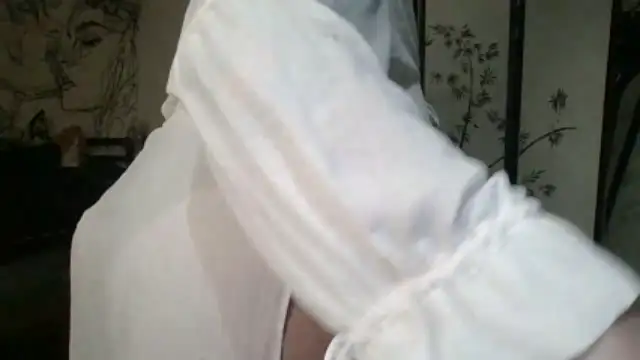 Xoxobigbooty xxx strip on cam for live porn chat