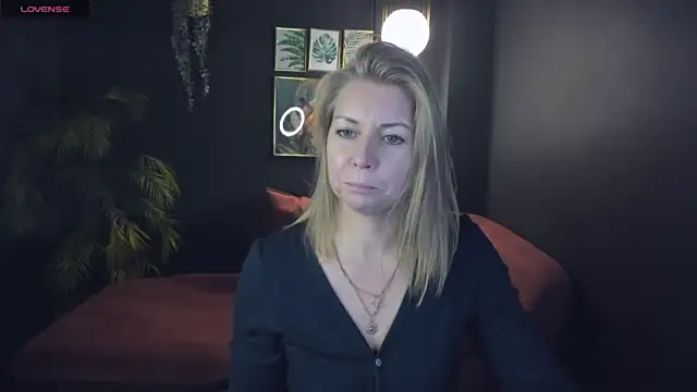 Annie_Light xxx strip on cam for live porn chat