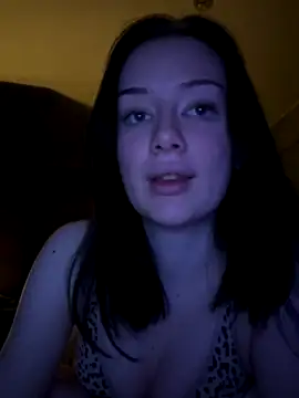 Bbullyy xxx strip on cam for live porn chat