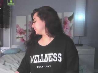 BellaDiaze nude before cam. Free Live Sex Chat Room