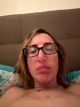 Casalinga88 xxx strip on cam for live porn chat