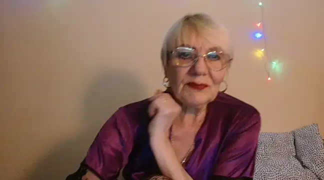JenaCheim xxx strip on cam for live porn chat