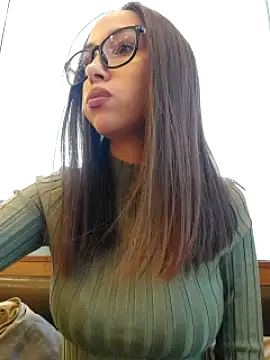 MilaAmoore xxx strip on cam for live porn chat