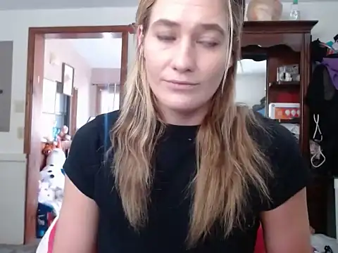 Missymilf xxx strip on cam for live porn chat