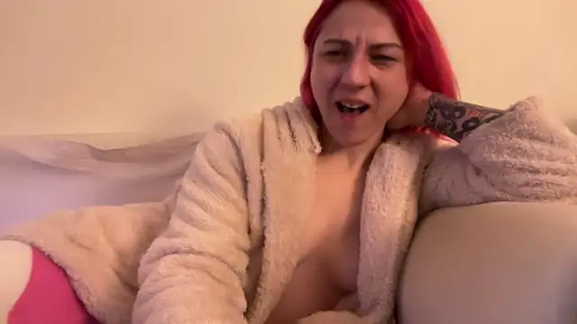 Nikky_Divine xxx strip on cam for live porn chat