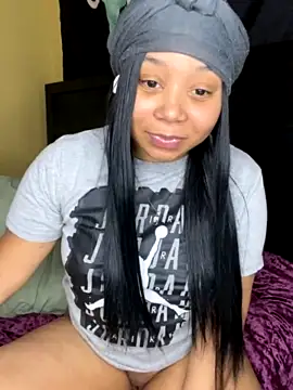 RealqueenG4life xxx strip on cam for live porn chat