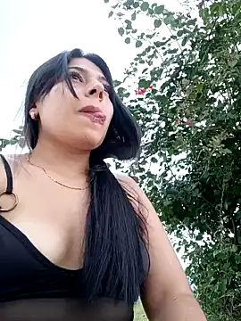 Caro_sweett xxx strip on cam for live porn chat