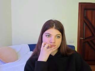EmiliaMarloww nude before cam. Free Live Sex Chat Room
