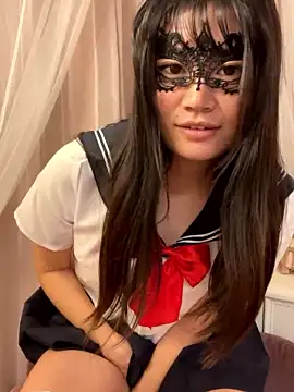 HappyIRIS xxx strip on cam for live porn chat