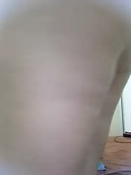 Lailaalolita xxx strip on cam for live porn chat