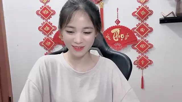——luna—— xxx strip on cam for live porn chat
