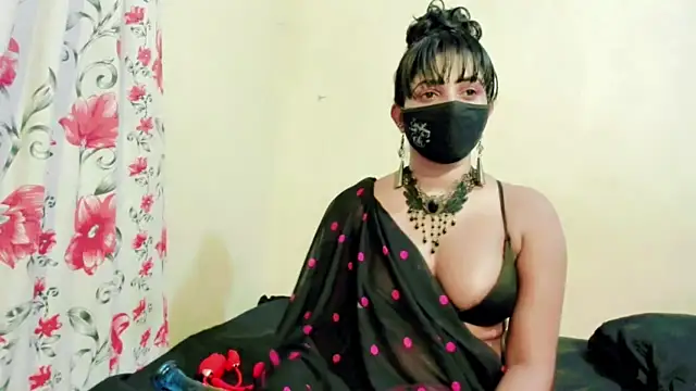Pinky-Lovely xxx strip on cam for live porn chat