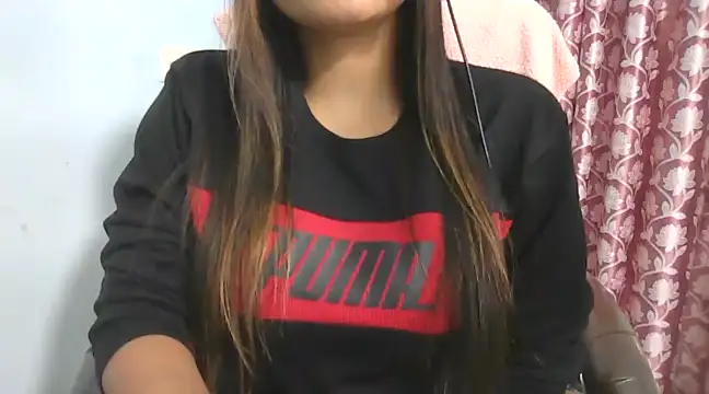 Queenhimanshi xxx strip on cam for live porn chat