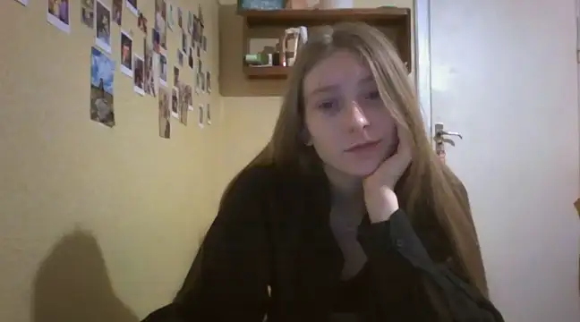 Valiiiza xxx strip on cam for live porn chat