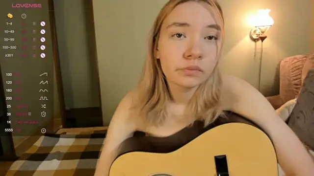 AshleyAxley xxx strip on cam for live porn chat