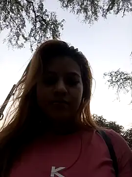 Bitches_outdoors xxx strip on cam for live porn chat