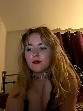Devongirlx xxx strip on cam for live porn chat
