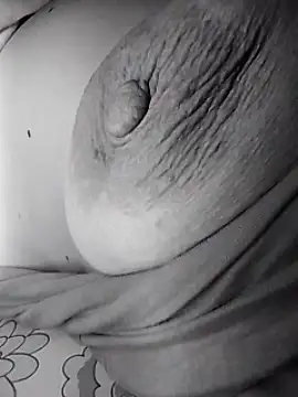 Gipsycicahungary xxx strip on cam for live porn chat