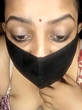 Hot-priya xxx strip on cam for live porn chat