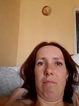 Julijuicy xxx strip on cam for live porn chat