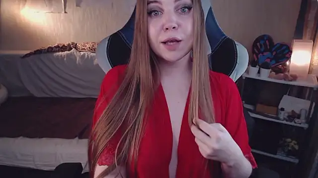 LinaMilkovich xxx strip on cam for live porn chat