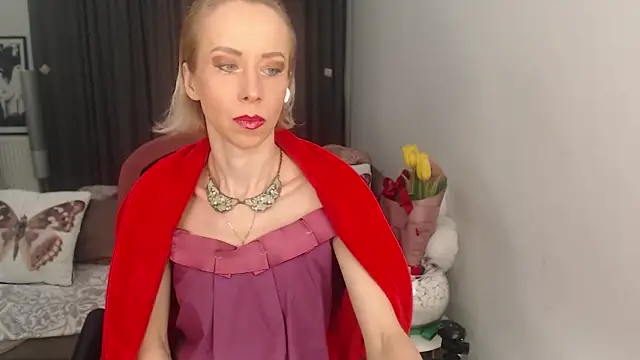 LuxuryNika xxx strip on cam for live porn chat