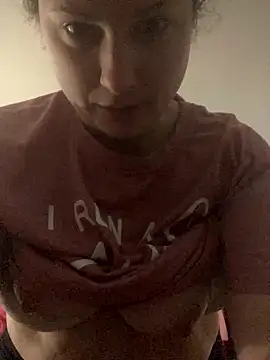 MilkyMrsRobinson xxx strip on cam for live porn chat
