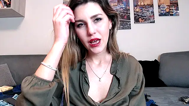 Nicole_98 xxx strip on cam for live porn chat