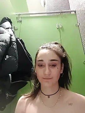 RiskyViolet xxx strip on cam for live porn chat