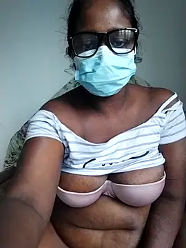 Shetyyyy xxx strip on cam for live porn chat