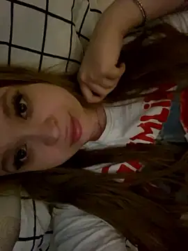 Socassie xxx strip on cam for live porn chat