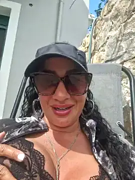 TheGoddessBianca xxx strip on cam for live porn chat