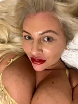 Arabellalee23 xxx strip on cam for live porn chat