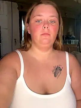 Cutiegirl22 xxx strip on cam for live porn chat