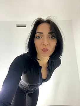 MonicaTanzX xxx strip on cam for live porn chat