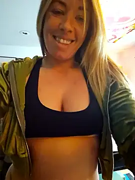 _NinaLuvSins_ xxx strip on cam for live porn chat