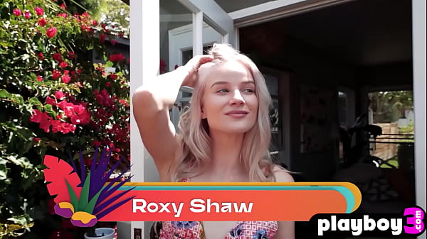 Perfect ass blonde teen Roxy Shaw shows nice ass and whole all natural body