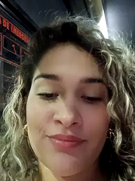 Sara_smiiith211 xxx strip on cam for live porn chat