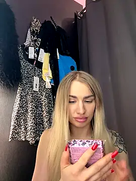 StrawberryPie69 xxx strip on cam for live porn chat